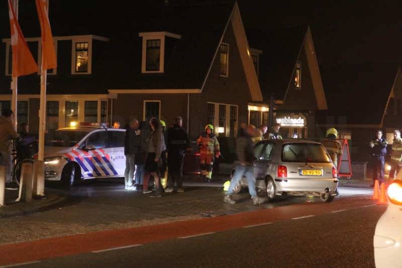 17-jarig scooterrijdster overleden bij aanrijding met auto (Kootwijkerbroek)